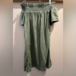 Vineyard Vines off the shoulder green dress